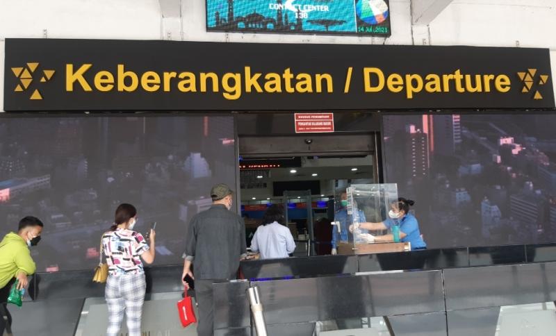 Terminal keberangkatan Bandara Halim Perdanakusuma salah satu bandara keloloaan PT Angkasa Pura II Persero. (Foto:Ilustrasi)