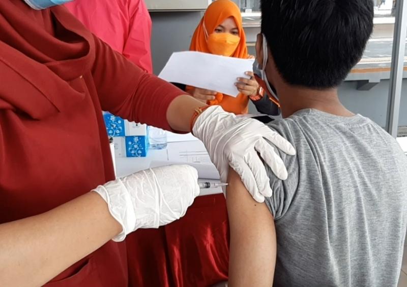 Vaksinasi di Stasiun Duri.(Foto:Istimewa)
