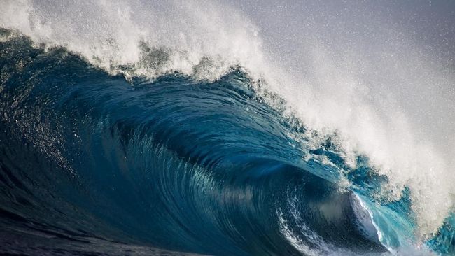 Ternyata bila ada tsunami besar akibat megathrust Selat Sunda, dan sekitarnya, maka gelombang tsunami bisa sampai di pesisir Jakarta dengan ketinggian 1 meter hingga 1,5 meter.