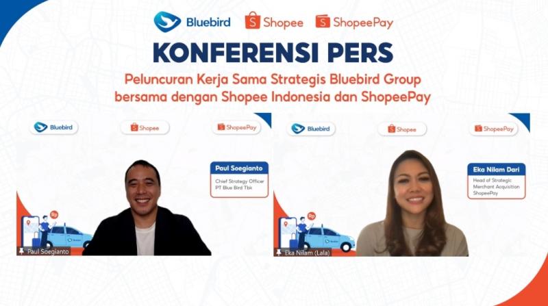 Konferensi Pers Peluncuran Kerja Sama Strategis Bluebird Group bersama dengan Shopee Indonesia dan ShopeePay, Paul Soegianto Chief Strategy Officer PT Blue Bird Tbk (Kiri), Eka Nilam Dari Head of Strategic Merchant Acquisition ShopeePay (Kanan) yang diadakan secara daring, Senin (23/8/2021).
