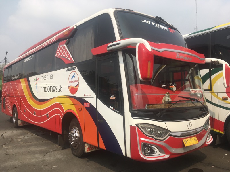 Bus Gumarang Jaya saat di Terminal Induk Kota Bekasi, Selasa (24/8/2021). Foto: BeritaTrans.com.