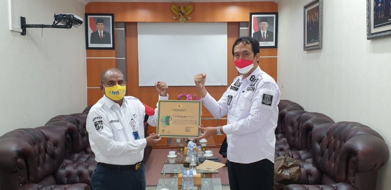 Penerimaan penghargaan ASDP Merak