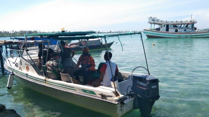 Speed ambulans milik Desa Pulau Baguk, Kecamatan Pulau Banyak, Aceh Singkil, melakukan pencarian nelayan hilang, Selasa (4/8/2021). Dok: Yudistira 