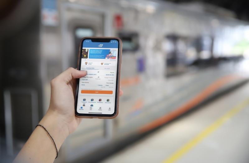 Aplikasi KAI Access yang dapat memesan taksi Bluebird baik menuju stasiun maupun dari stasiun ke tujuan akhir.