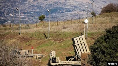 Sistem anti-rudal Iron Dome di dekat daerah perbatasan antara Israel dan Suriah, di Dataran Tinggi Golan yang diduduki Israel, 18 November 2020. Foto: voaindonesia.com.
