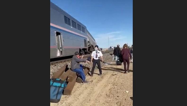 Gerbong kereta api tergelincir di Montana, AS. 