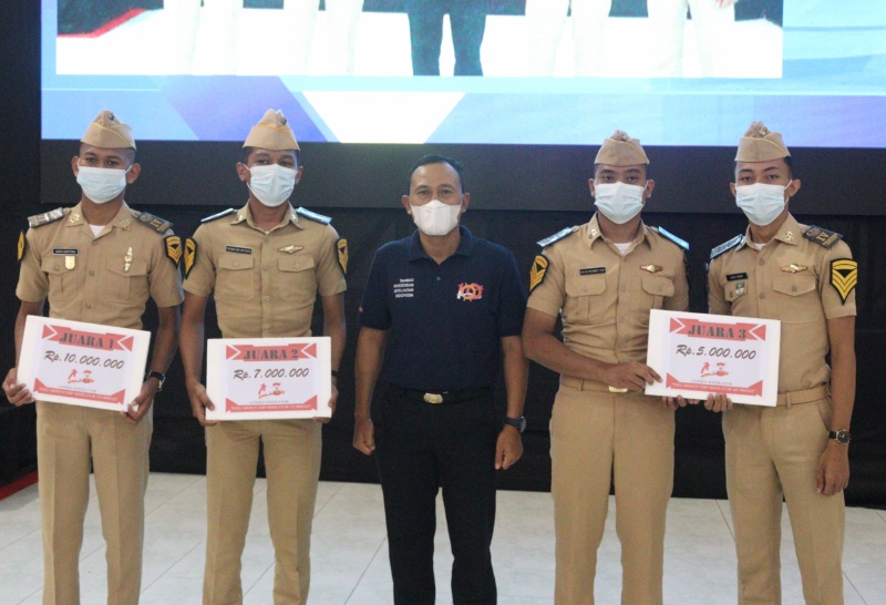 Taruna dari kampus Marunda, Jakarta, itu menduduki posisi pertama dan memyebabkan tuan rumah harus puas di posisi ketiga. Posisi kedua ditempati Poltekpel Surabaya.