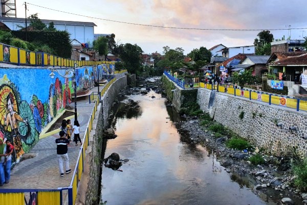 Salah satu sudut penataan kawasan kumuh Cipanyir  di Kota Tasikmalaya berpotensi menjadi lokasi wisata. (Ist.) 