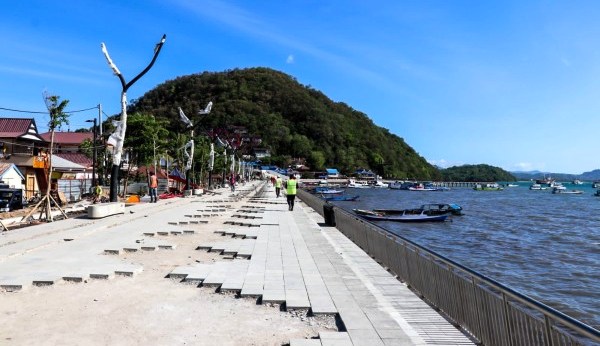 Rubah wajah kawasan Labuan Bajo penataan marina selesai pertengahan November 2021. (Ist.)
