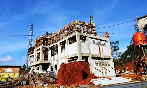 Pembangunan Rusun Ponpes Hidayatul Ulum Kota Tasikmalaya dimulai sejak Juli 2021 dengan target selesai Desember 2021. (Ist.)