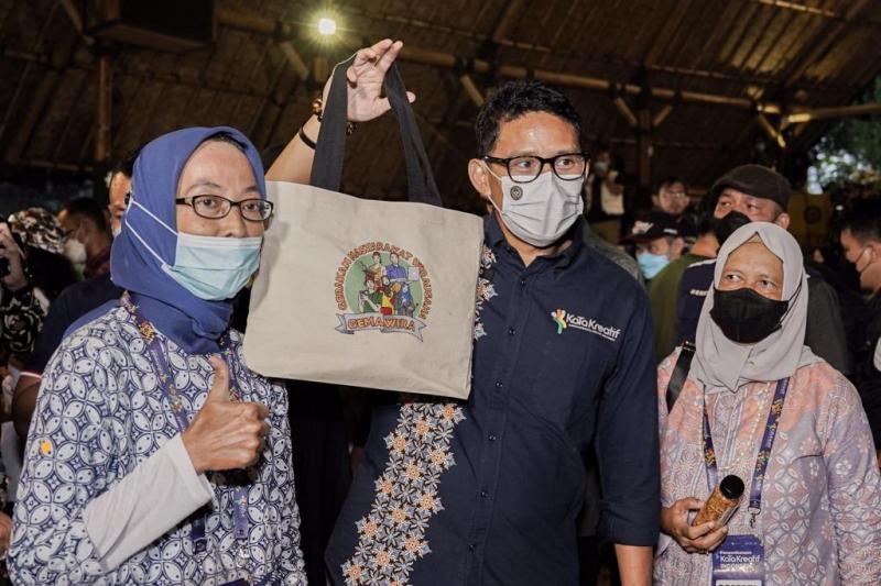 Menparekraf Sandiaga Uno di kegiatan KaTa di Kabupaten Bogor