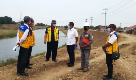 Menteri PUPR meninjau proyek normalisasi dua sungai di Provinsi Jawa Tengah. (Ist.)