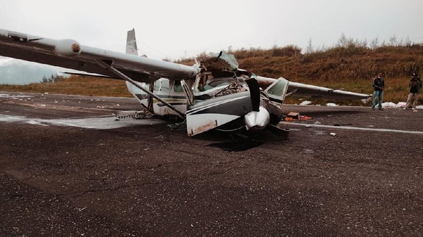 Pesawat Kargo Kecelakaan di Bandara Aminggaru Ilaga Papua (Foto: Dok Istimewa)  