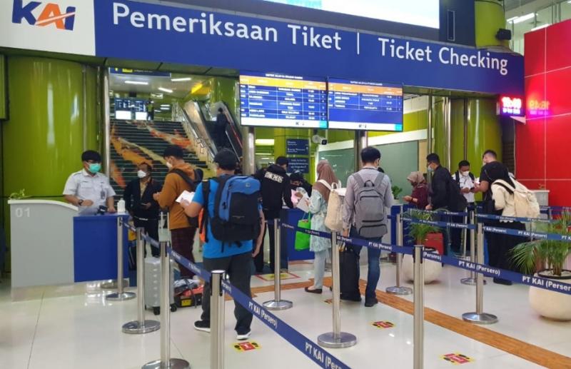 Loket tiket di Stasiun Gambir, Jakarta. (Foto:Daop 1 Jakarta)