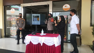  Wakapolres Pelabuhan Polres Pelabuhan Tanjung Priok, Kompol Yunita Natalia Rungkat saat Konferensi Pers. (Foto:istimewa) 