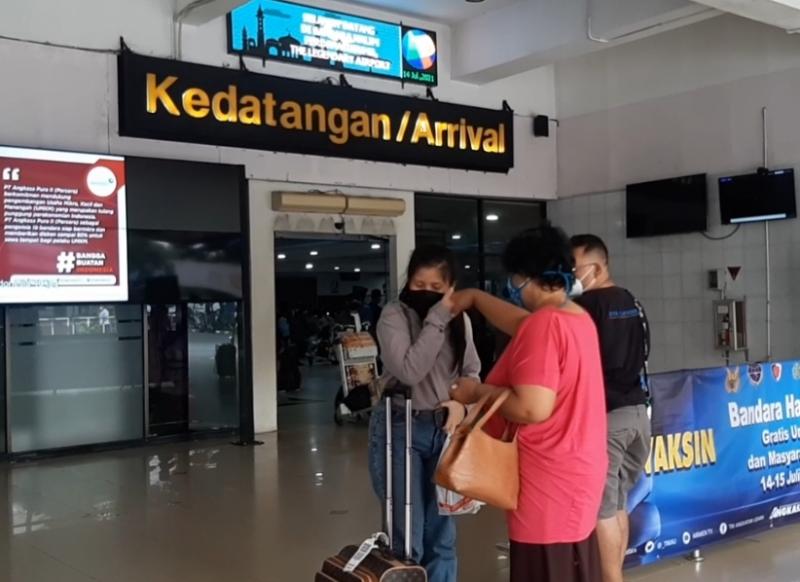 Suasana kedatangan penumpang pesawat.(Foto:Istimewa)