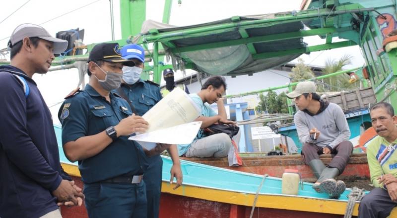 Sebanyak total 93 orang petugas kesyahbandaran di pelabuhan perikanan telah mengikuti pelatihan refleksi dan aktualisasi integritas sebagai upaya mendukung perwujudan ekonomi biru yang menjadi program prioritas KKP.