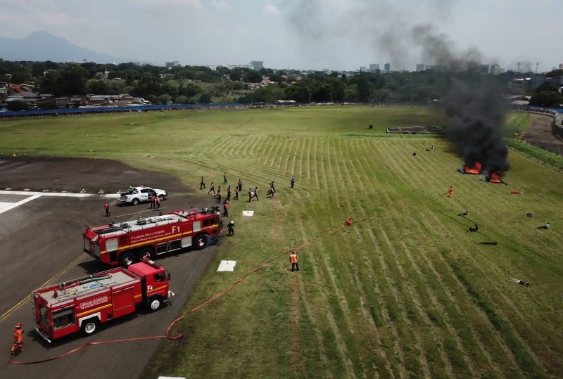 Bandara Husein gelar latihan parsial untuk melatih dan memantapkan sinergitas, komunikasi serta kolaborasi dalam penanganan kondisi darurat di lapangan.