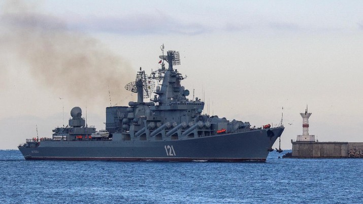 Kapal perang Rusia.