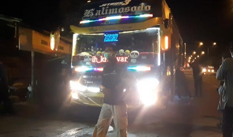 Bus Haryanto tiba di Kantor Perwakilan Solo pada Kamis (2/12/2021) dini hari.