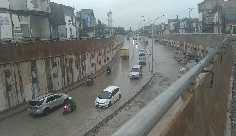 Lalu lintas di Jalan Bosih Raya lancar setelah dioperasikannya underpass Cibitung (foto :BeritaTrans.com/ahmad) 