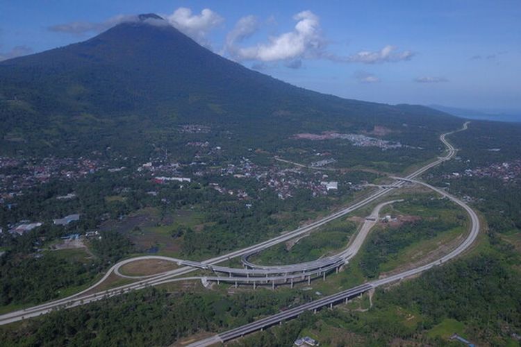 Jalan Tol Manado-Bitung(bpjt.pu.go.id)