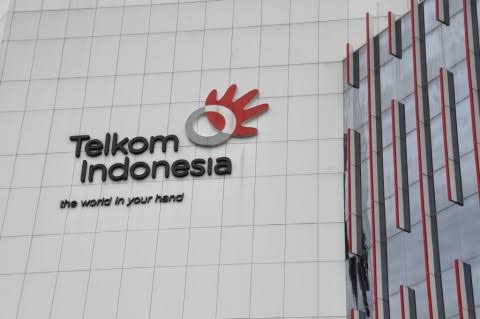 Telkom buka lowongan kerja untuk berbagai bidang.