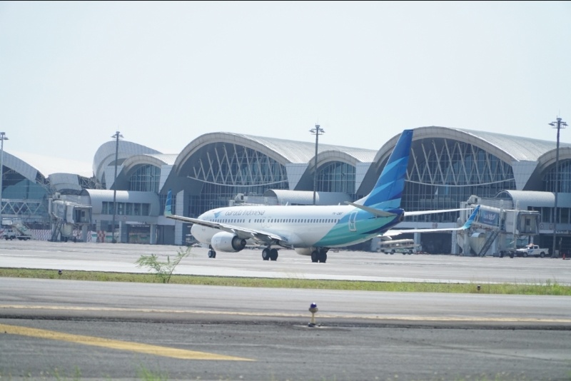 Pesawat Garuda di Bandara Sultan Hasanuddin, Makassar