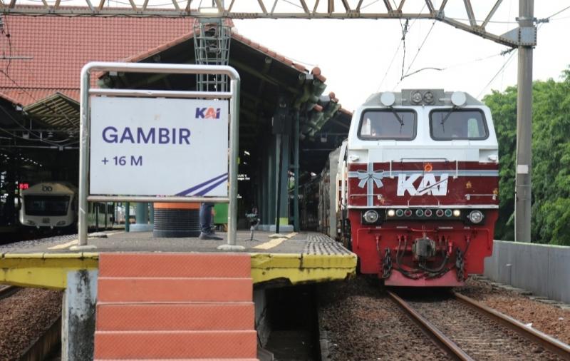 Stasiun Gambir merupakan salah satu stasiun keberangkatan KA Jarak Jauh di Daop 1 Jakarta. (Foto:Ist)