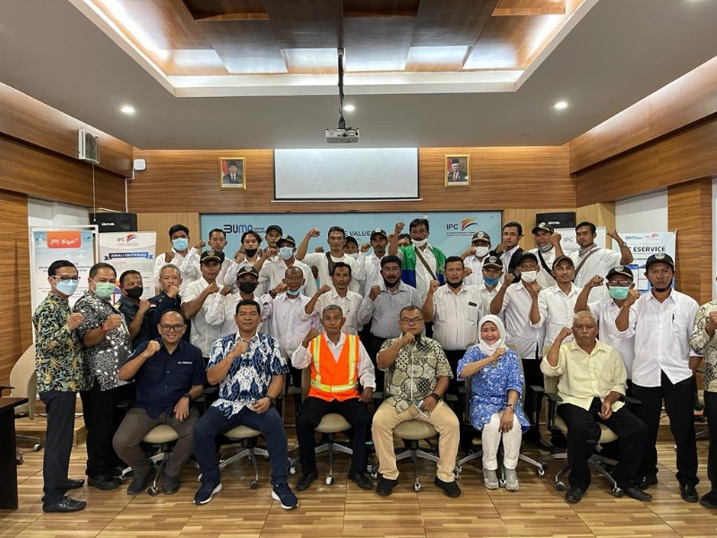 Peserta PKM di Pelabuhan Cirebon