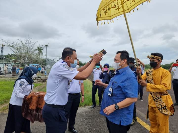 Kepala Balitbanghub Umar Aris di Bandara Tanjung Harapan (isr)