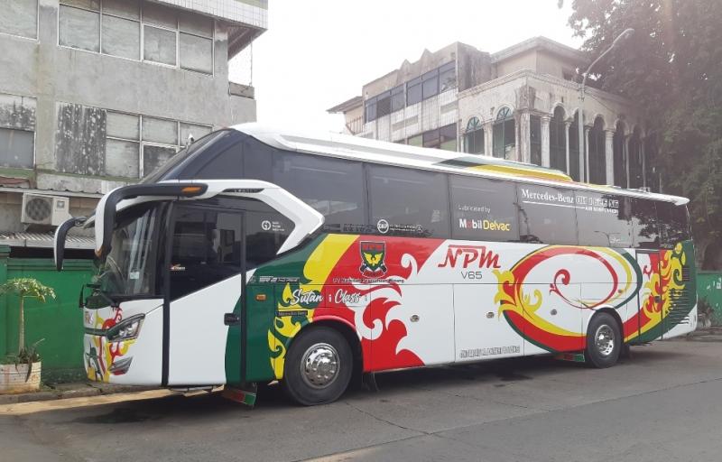 Fenomena Penumpang Bus Pariwisata E-Trans: Mengurai Tantangan dan Peluang di Balik Angka 1600