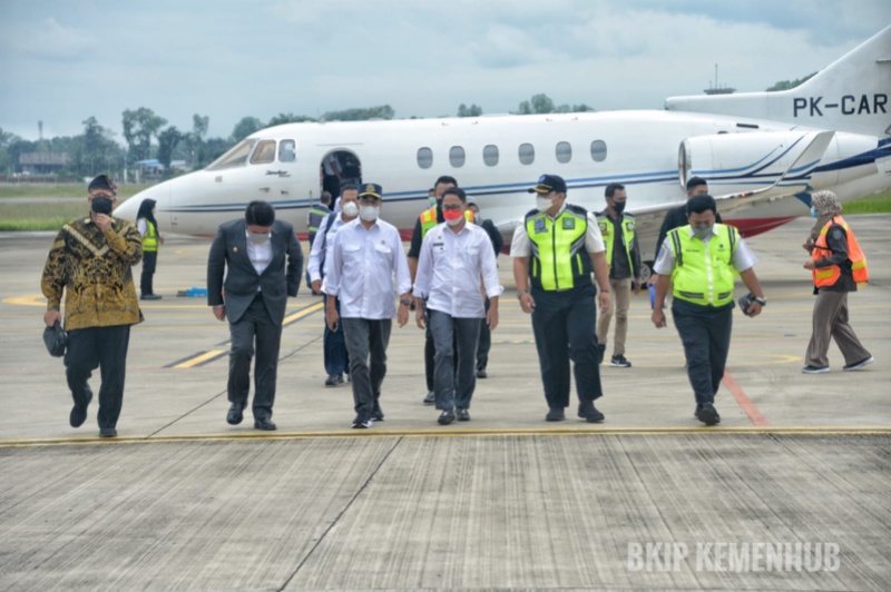 Menhub tiba di Bandarra Sultan Badaruddin II, Palembang