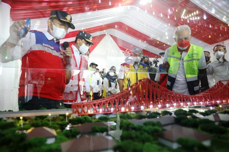 Groundbreaking pembangunan jalur ganda kereta api Solo Balapan-Kalioso dan rekayasa lalu lintas, di Simpang Joglo Solo, Sabtu (8/1/2022). (Ist.)