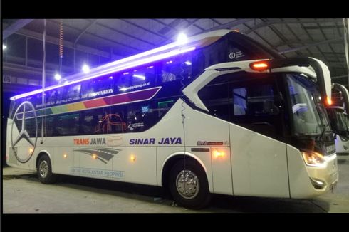 Bus Sinar Jaya bersasis Mersedes Benz.(foto:istimewa)
