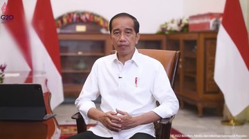 Foto: Pernyataan Presiden Jokowi tentang Vaksinasi Dosis Ketiga, Istana Merdeka, Selasa (11/1/2022). (Tangkapan layar youtube Setpres RI)
