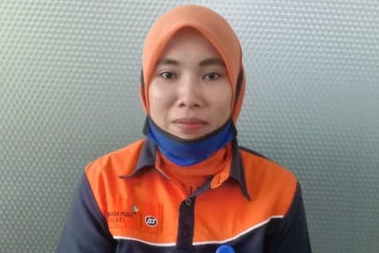 Dewi Lestari, pekerja kebersihan di Bandara Kualanamu, Deli Serdang, Sumatera Utara yang menemukan 97 gram emas.(Dok. AP II Kualanamu)