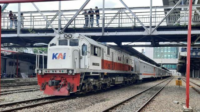 Kereta Api antar kota yang beroperasi di Sumut. (Foto:Liputan6.com)
