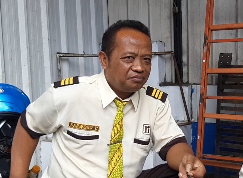 Sarwono pengemudi bus PO Rosalia Indah jurusan Jakarta-Malang.