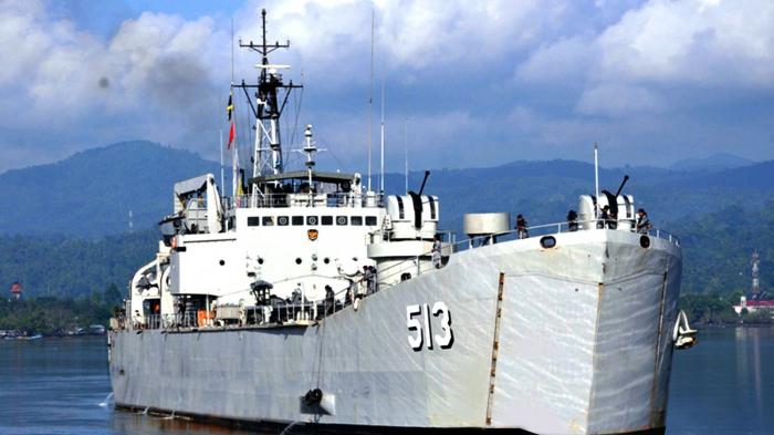 KRI Teluk Penyu 513.