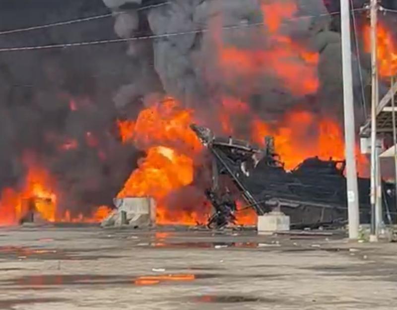 Kebakaran kapal di pelabuhan Tegal /Kabar Tegal/