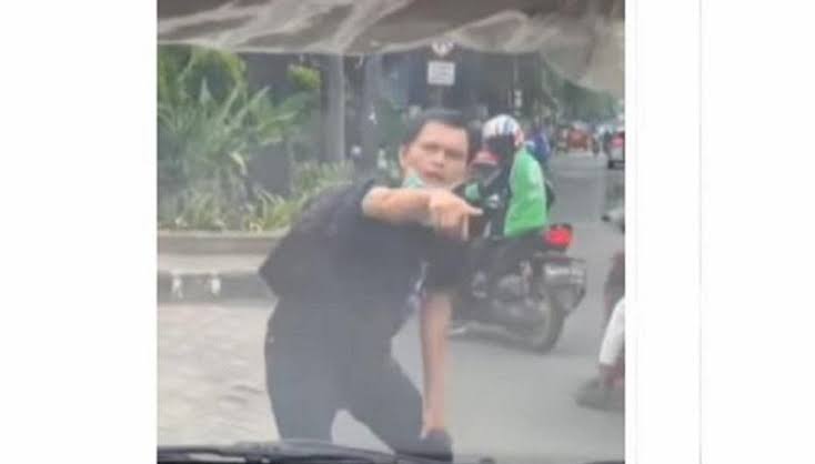 Pelaku pemerasan modus korban tabrak lari viral di media sosial. Foto: istimewa.