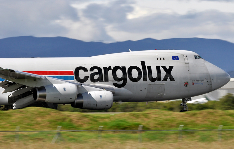 Pesawat Boeing 747-400 Cargolux 