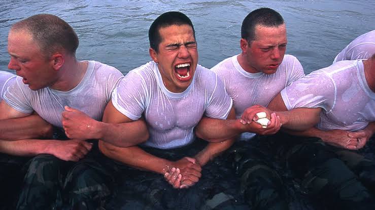Dalam pendidikan dan pelatihan untuk menjadi anggota U.S Navy SEAL, pasukan khusus Angkatan Laut Amerika Serikat, ada satu tes yang dikenal sebagai 