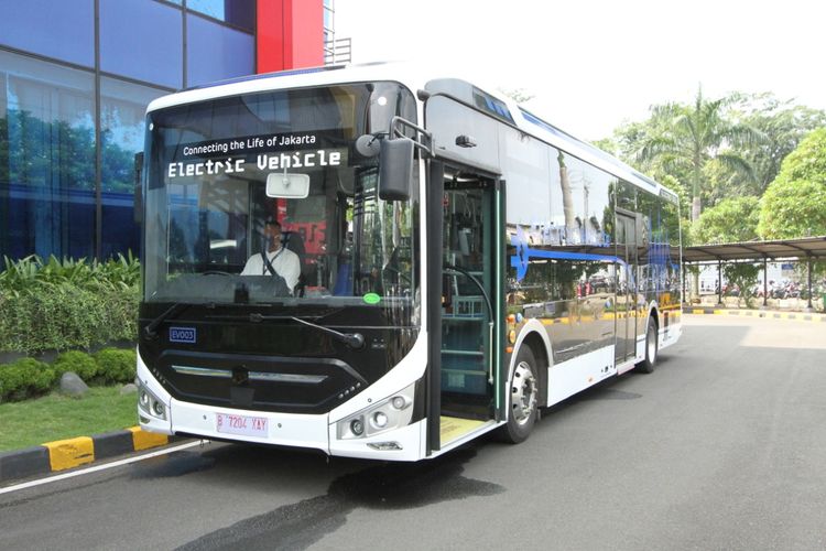 Ilustrasi bus listrik Transjakarta. (Foto:Kompas.com)