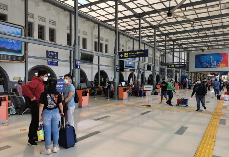 Suasana di Stasiun Pasar Senen. Foto:Istimewa