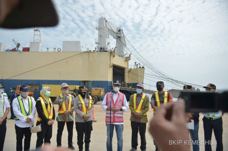 Menhub di Pelabuhan Patimban