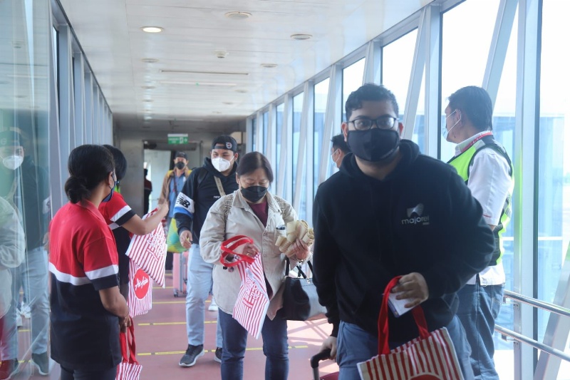 Penumpang AirAsia di Bandara Ngurah Rai