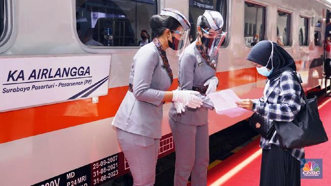 Kereta api Airlangga relasi Jakarta-Surabaya pp menjadi kereta api favorit penumpang jarak jauh. (Foto:CNBC Indonesia)