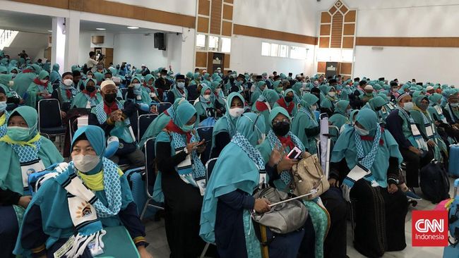 Jumlah calon jemaah haji asal Jawa Timur yang menunggu antrean sudah lebih dari satu juta orang.